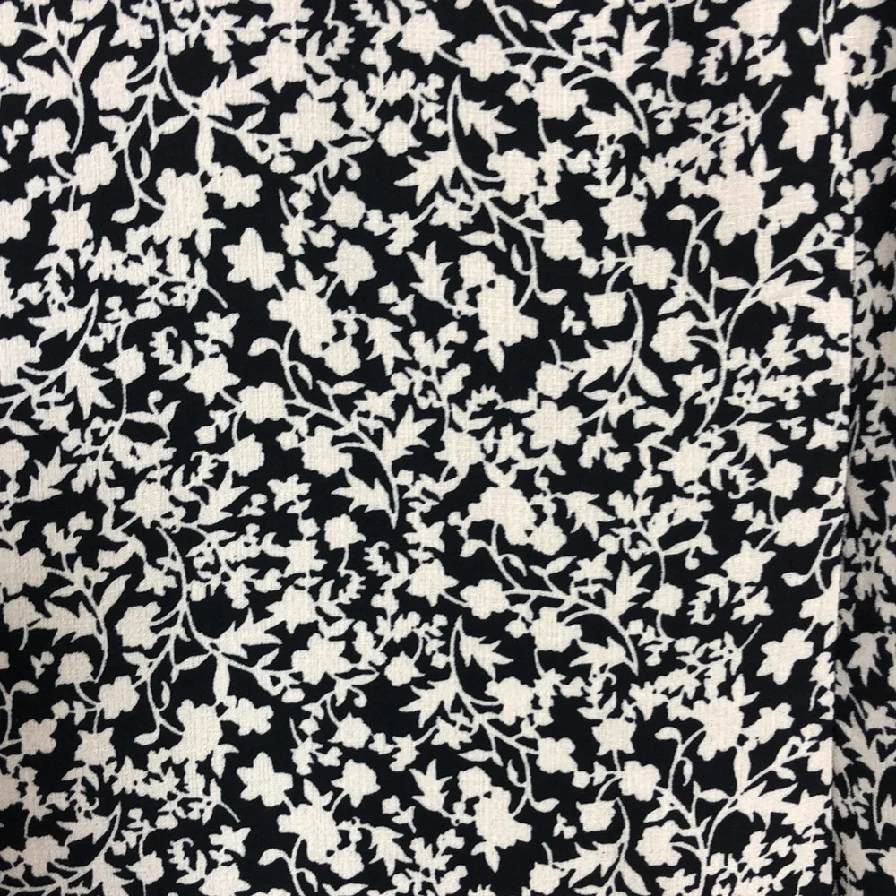 Urban Outfitters Angelica Floral Ruffle Midi Dress Black Cream Size Medium - Picture 8 of 12